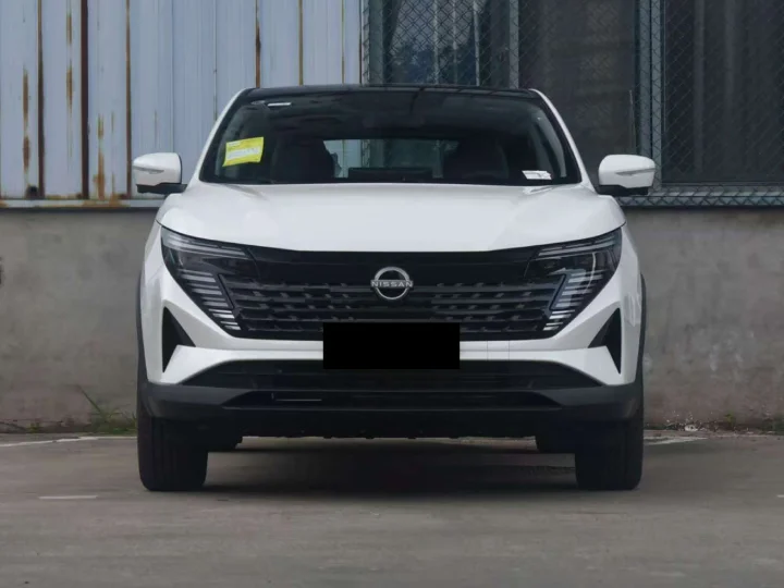 2026 Nissan Qashqai 2.0L Honor White Inside Gray - Beyond Autos - www.beyondautos.com