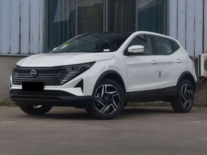 2026 Nissan Qashqai 2.0L Honor White Inside Gray - Beyond Autos - www.beyondautos.com