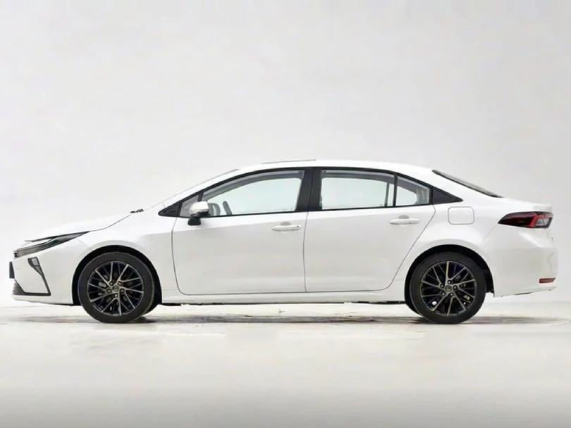 2026 Toyota Corolla Elite 1.8L HEV Facelift White Inside Black - Beyond Autos - www.beyondautos.com