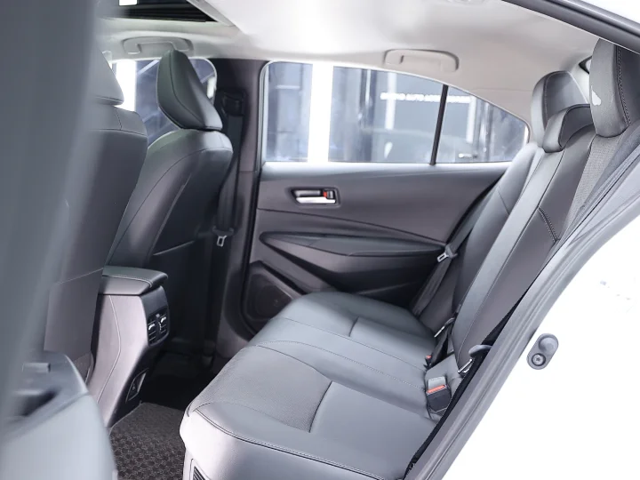 2026 Toyota Corolla Elite 1.8L HEV White Inside Black - Beyond Autos - www.beyondautos.com