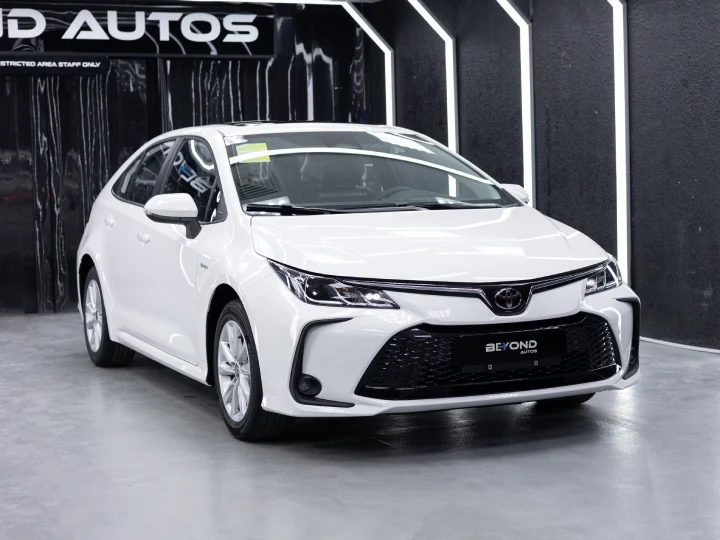 2026 Toyota Corolla Elite 1.8L HEV White Inside Black - Beyond Autos - www.beyondautos.com