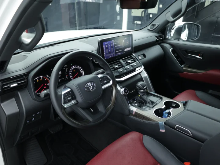 2026 Toyota Land Cruiser LC300 VXR V6 3.3L Diesel Twin Turbo - For Export - Beyond Autos - www.beyondautos.com