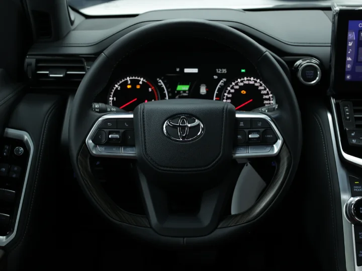 2026 Toyota Land Cruiser LC300 VXR V6 3.3L Diesel Twin Turbo - For Export - Beyond Autos - www.beyondautos.com