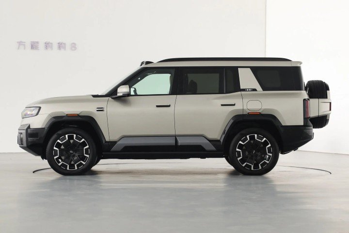 2026 BYD 2.0T 272 hp L4 plug-in hybrid - Beyond Autos - www.beyondautos.com