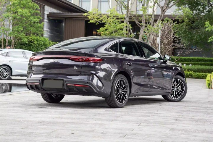 2026 BYD Qin L DM-i 1.5L L4 PHEV - Beyond Autos - www.beyondautos.com