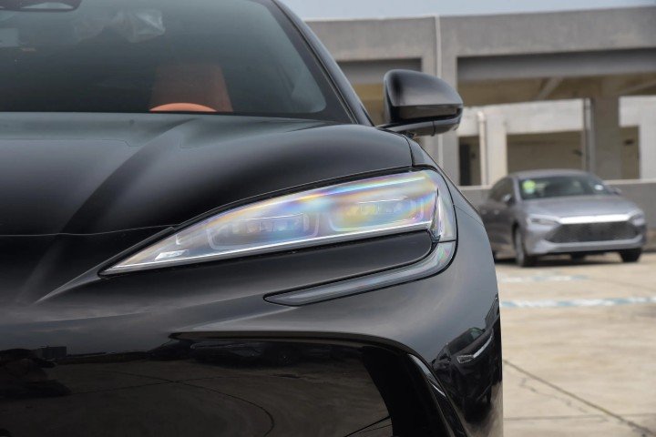 2026 BYD Sea Lion 07 Electric Vehicle 530 horsepower - Beyond Autos - www.beyondautos.com