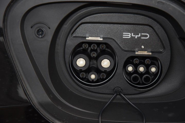 2026 BYD Sea Lion 07 Electric Vehicle 530 horsepower - Beyond Autos - www.beyondautos.com