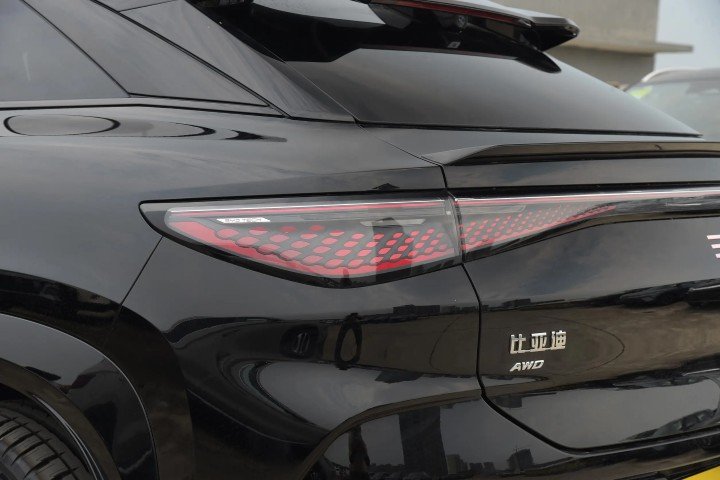 2026 BYD Sea Lion 07 Electric Vehicle 530 horsepower - Beyond Autos - www.beyondautos.com