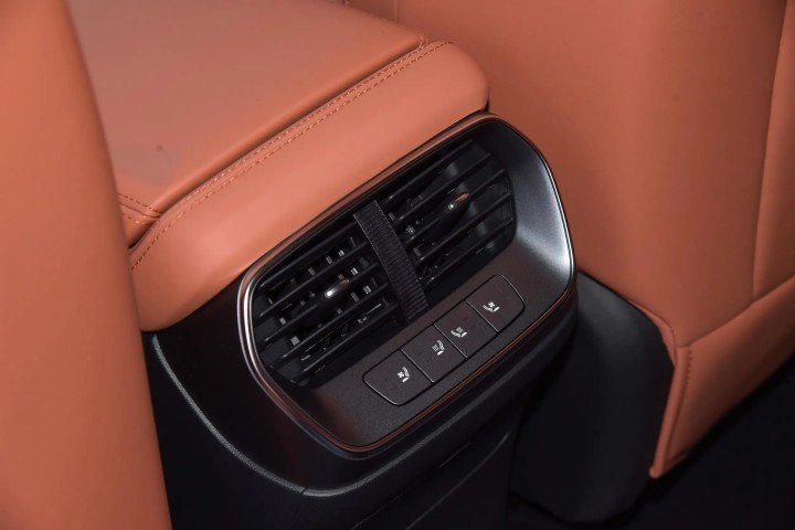 2026 BYD Sea Lion 07 Electric Vehicle 530 horsepower - Beyond Autos - www.beyondautos.com