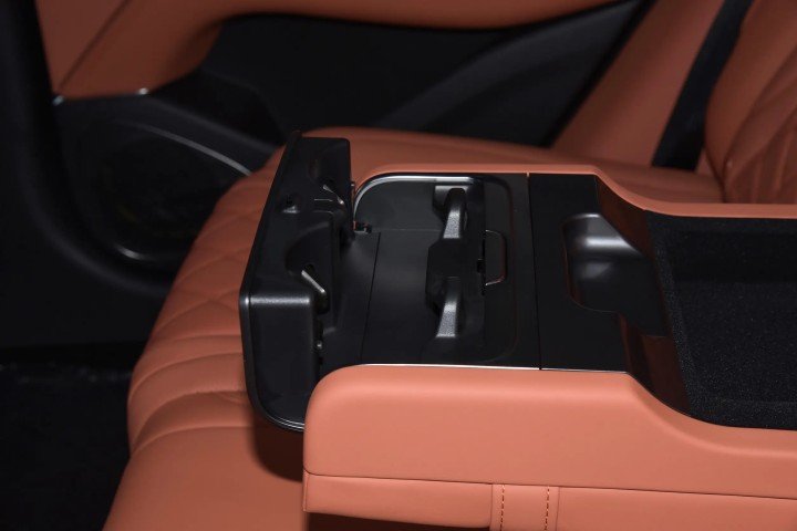 2026 BYD Sea Lion 07 Electric Vehicle 530 horsepower - Beyond Autos - www.beyondautos.com