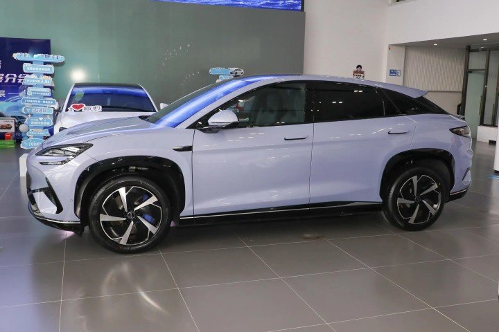 2026 BYD Sea Lion 07 Electric Vehicle 530 horsepower - Beyond Autos - www.beyondautos.com