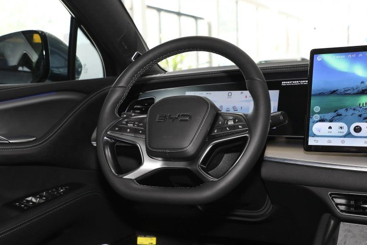 2026 BYD Sea Lion 07 Electric Vehicle 530 horsepower - Beyond Autos - www.beyondautos.com