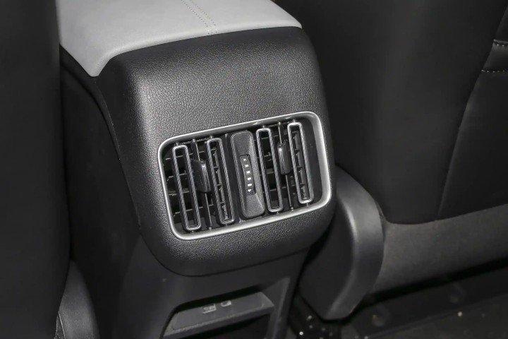 2026 BYD Sea Lion 1.5L PHEV Petrol - Beyond Autos - www.beyondautos.com