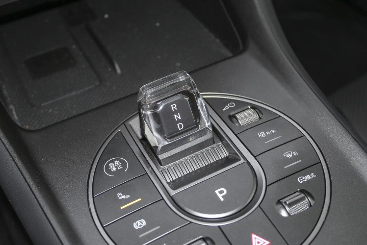 2026 BYD Sea Lion 1.5L PHEV Petrol - Beyond Autos - www.beyondautos.com