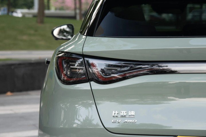 2026 BYD Seal 06 GT Pure Electric 422 horsepower- Beyond Autos - www.beyondautos.com