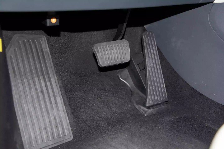 2026 BYD Seal 06 GT Pure Electric 422 horsepower- Beyond Autos - www.beyondautos.com