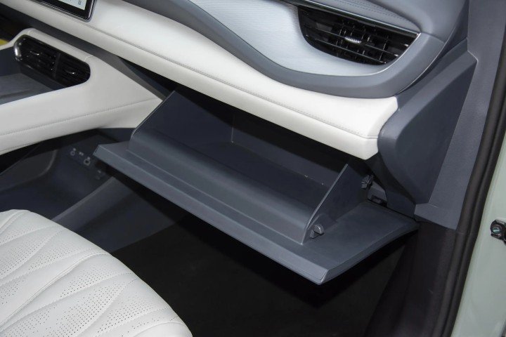 2026 BYD Seal 06 GT Pure Electric 422 horsepower- Beyond Autos - www.beyondautos.com