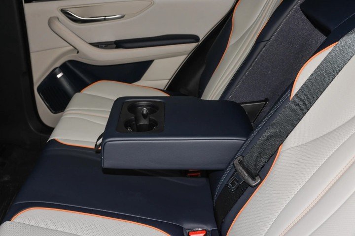 2026 BYD Song PLUS Electric Vehicle 218 horsepower - Beyond Autos - www.beyondautos.com