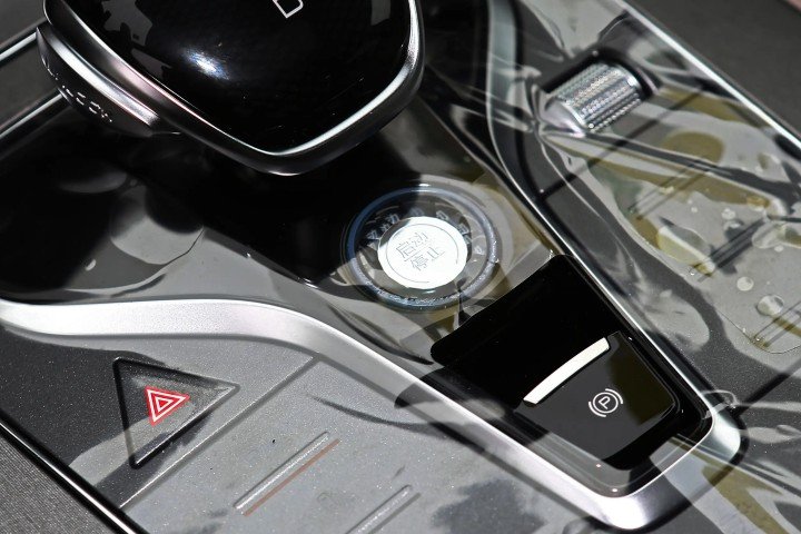 2026 BYD Tang DM-i 1.5L L4 PHEV Petrol - Beyond Autos - www.beyondautos.com