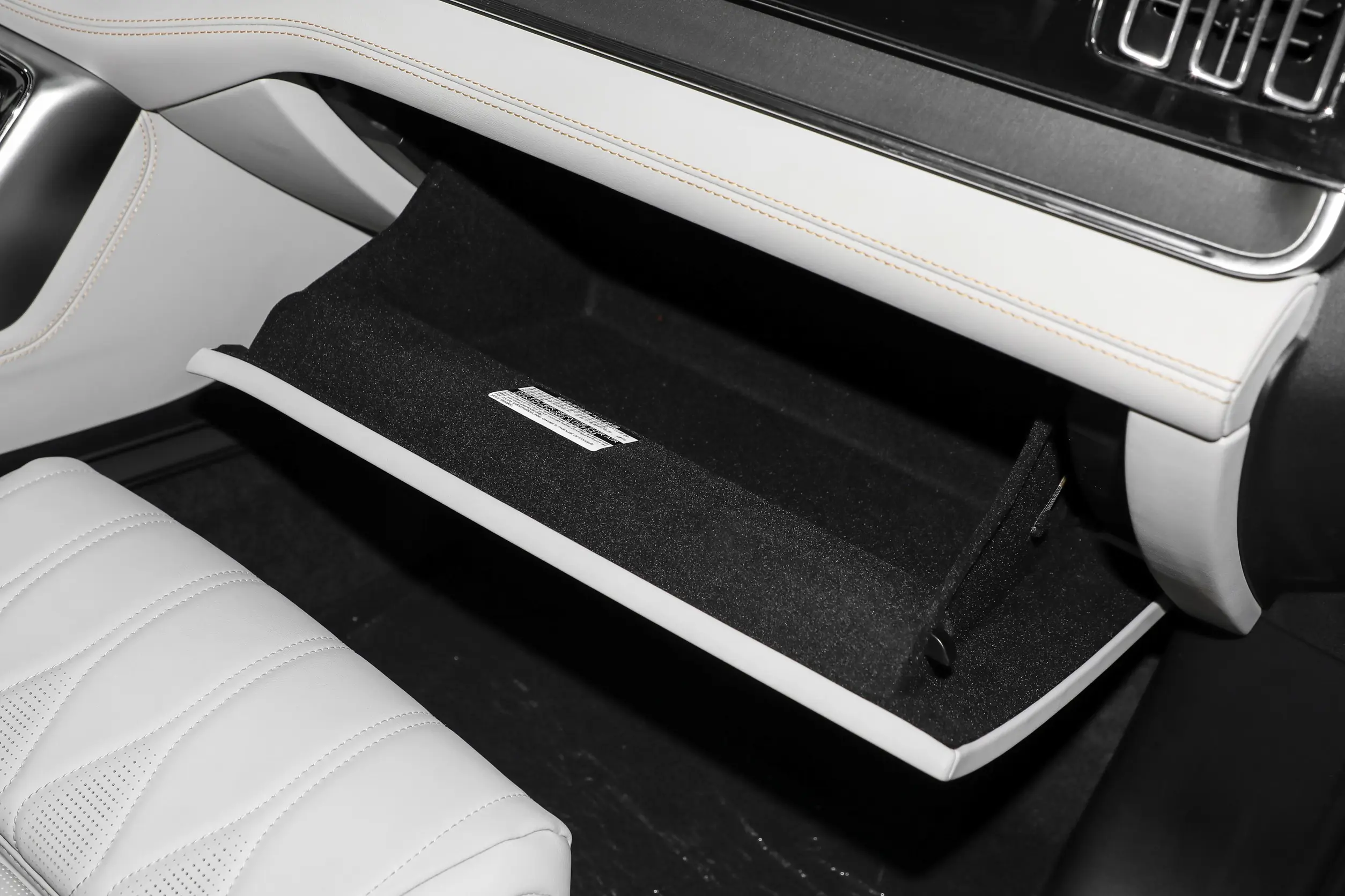 2026 BYD Tang Electric Vehicle 517 horsepower - Beyond Autos - www.beyondautos.com