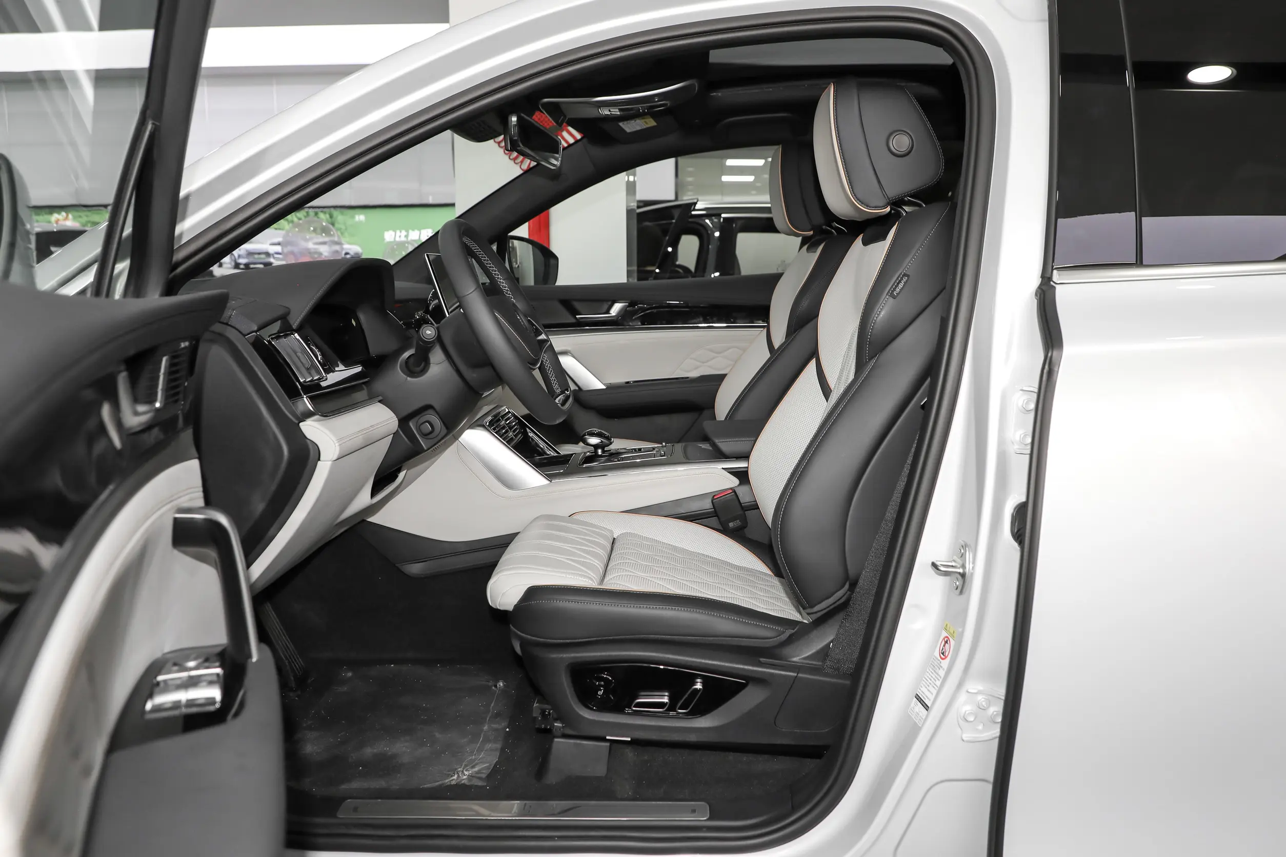 2026 BYD Tang Electric Vehicle 517 horsepower - Beyond Autos - www.beyondautos.com