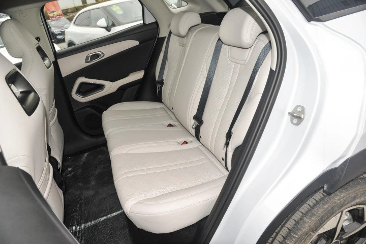 2026 BYD Yuan UP Electric Vehicle 177 horsepower - Beyond Autos - www.beyondautos.com