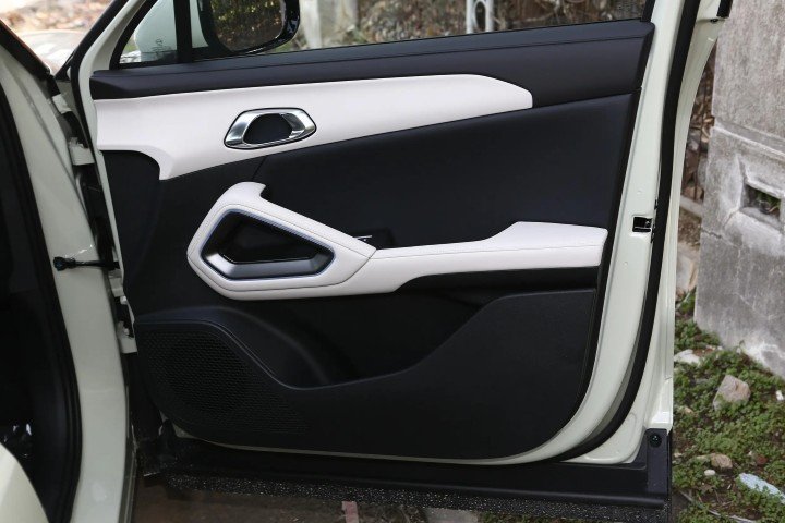 2026 BYD Yuan UP Electric Vehicle 177 horsepower - Beyond Autos - www.beyondautos.com