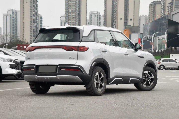 2026 BYD Yuan UP Electric Vehicle 177 horsepower - Beyond Autos - www.beyondautos.com