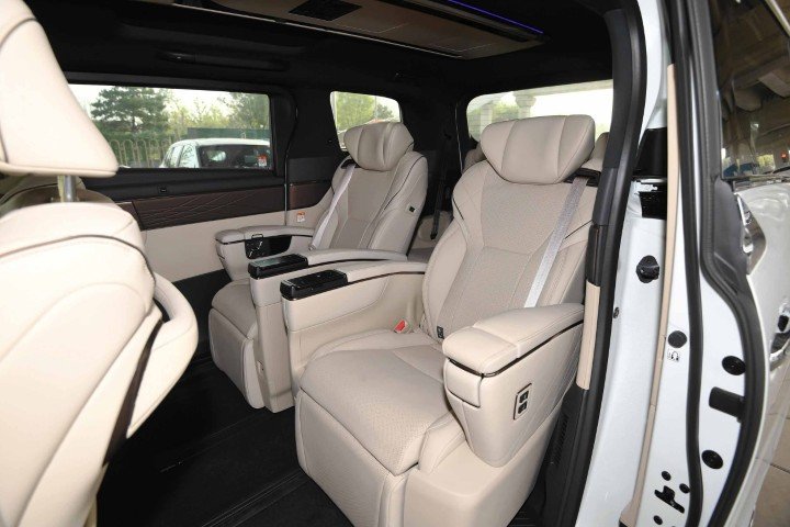 2026 Toyota Alphard Excutive Lounge- Beyond Autos - www.beyondautos.com