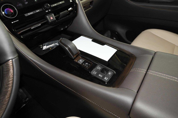 2026 Toyota Alphard Excutive Lounge- Beyond Autos - www.beyondautos.com