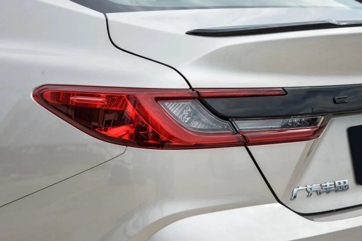 2026 Toyota Camry 2.0L V4 HEV Petrol - Beyond Autos - www.beyondautos.com