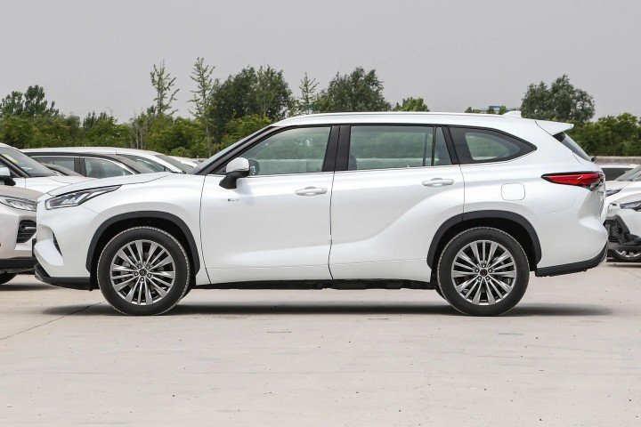 2026 Toyota Highlander 2.5L V4 HEV Petrol - Beyond Autos - www.beyondautos.com