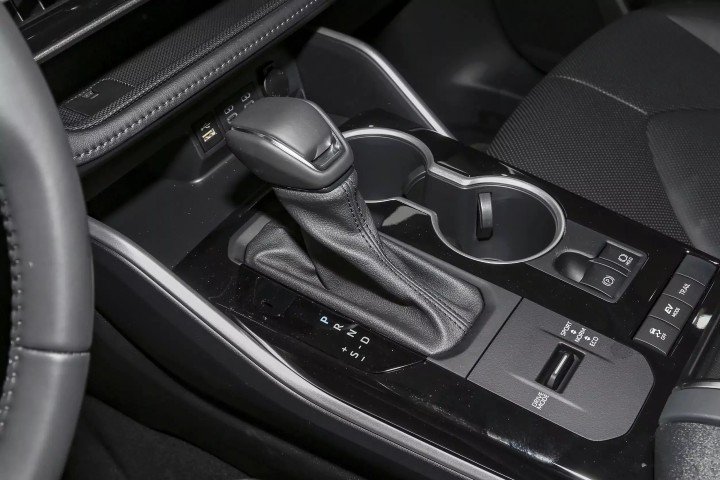 2026 Toyota Highlander 2.5L V4 HEV Petrol - Beyond Autos - www.beyondautos.com