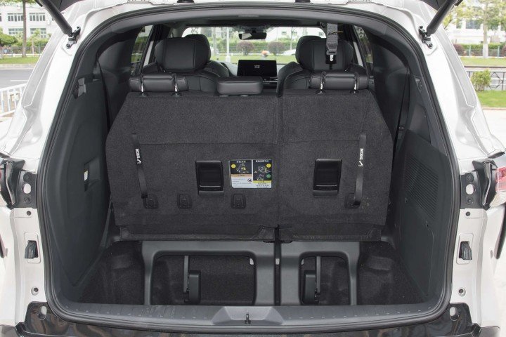 2026 Toyota Sienna 2.5L V4 HEV Petrol - Beyond Autos - www.beyondautos.com