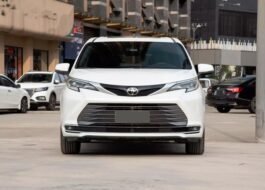 2026 Toyota Sienna 2.5L V4 HEV Petrol - Beyond Autos - www.beyondautos.com