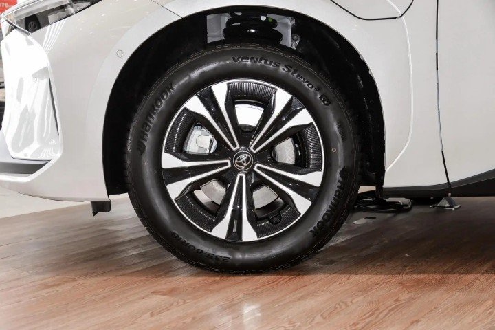 2026 Toyota bZ4X Electric 218hp - Beyond Autos - www.beyondautos.com