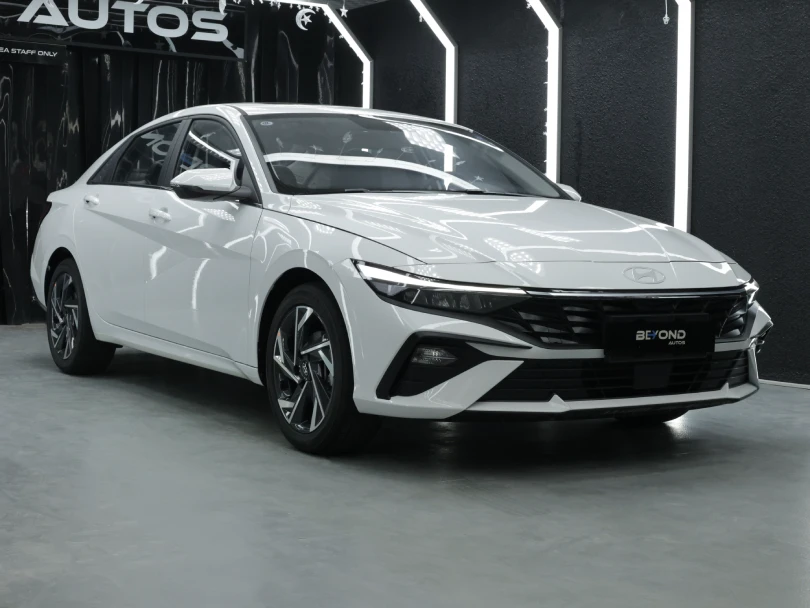 2026 Hyundai Elantra 1.5L GLX Elite White Inside Black - Beyond Autos - www.beyondautos.com