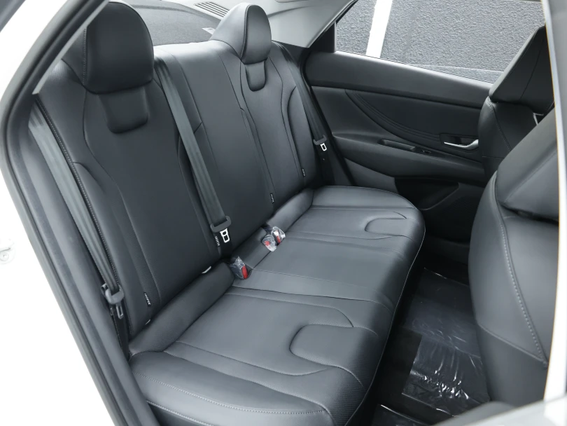 2026 Hyundai Elantra 1.5L GLX Elite White Inside Black - Beyond Autos - www.beyondautos.com