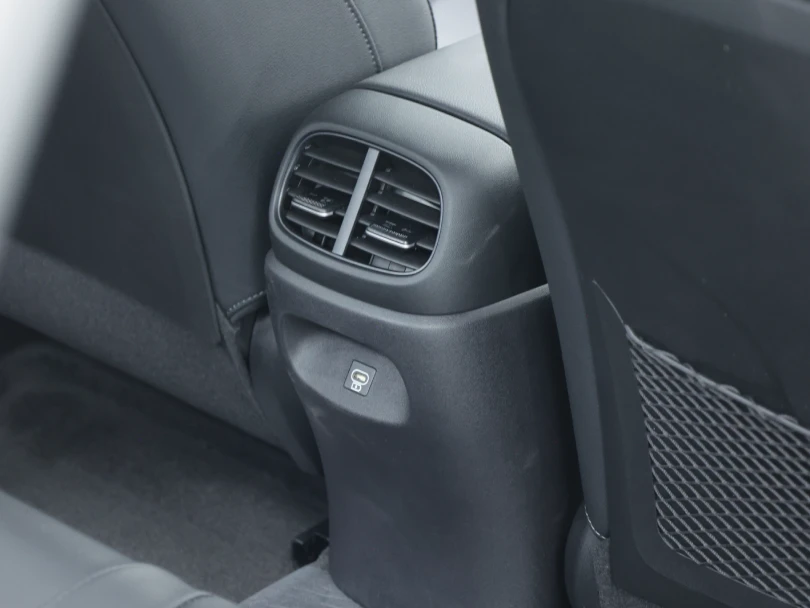 2026 Hyundai Elantra 1.5L GLX Elite White Inside Black - Beyond Autos - www.beyondautos.com