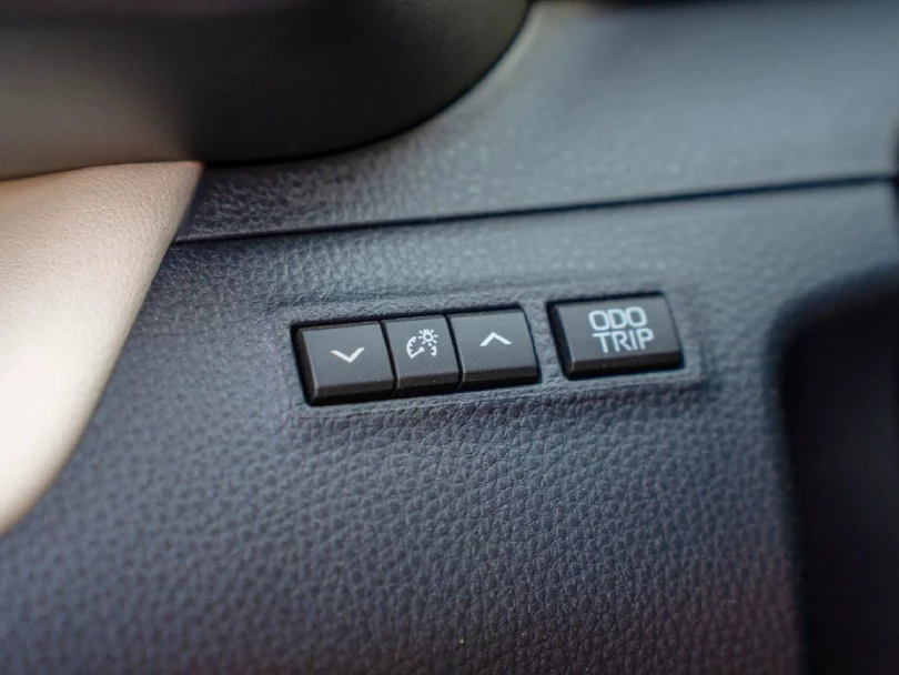 2026 Toyota Crown 2.4L L4 Turbo Hybrid Petrol - Beyond Autos - www.beyondautos.com