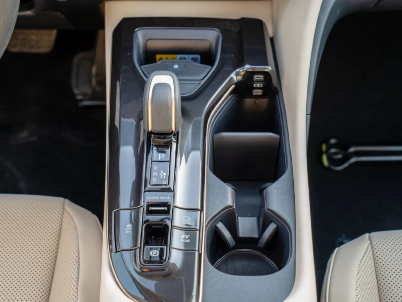 2026 Toyota Crown 2.4L L4 Turbo Hybrid Petrol - Beyond Autos - www.beyondautos.com