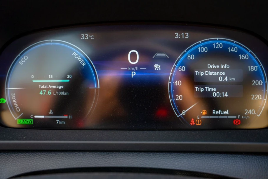 2026 Toyota Crown 2.4L L4 Turbo Hybrid Petrol - Beyond Autos - www.beyondautos.com