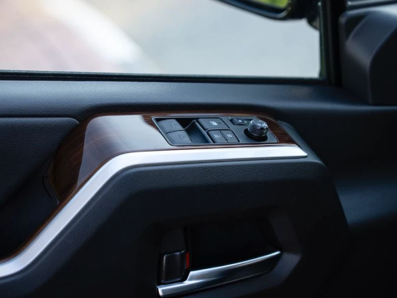 2026 Toyota Granvia Premium 3.5L V6 Petrol - Beyond Autos - www.beyondautos.com