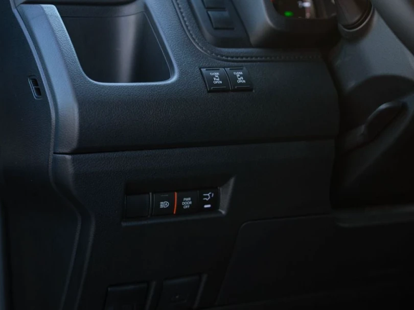 2026 Toyota Granvia Premium 3.5L V6 Petrol - Beyond Autos - www.beyondautos.com