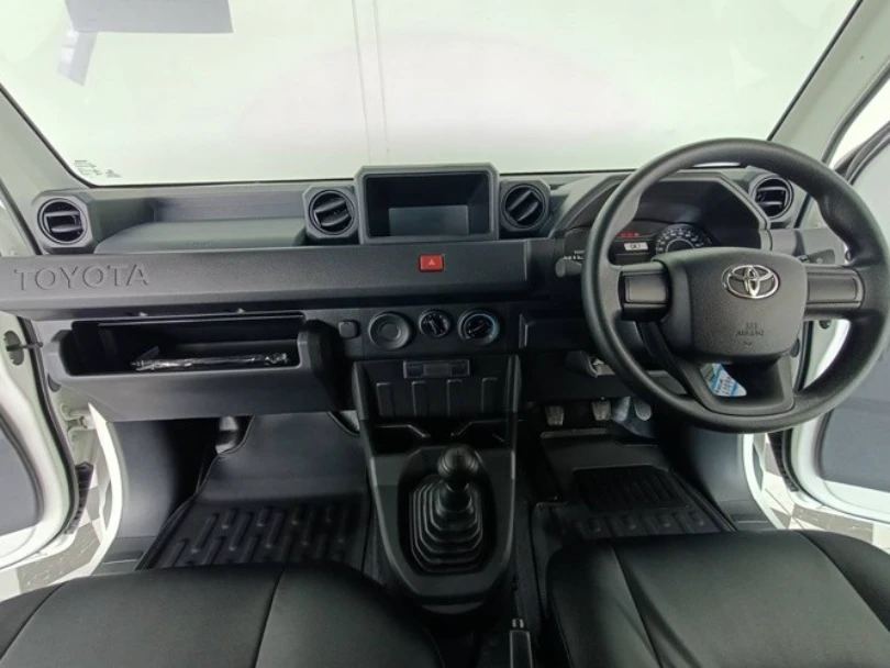 2026 Toyota Hilux Champ 2.4L L4 Diesel - Beyond Autos - www.beyondautos.com