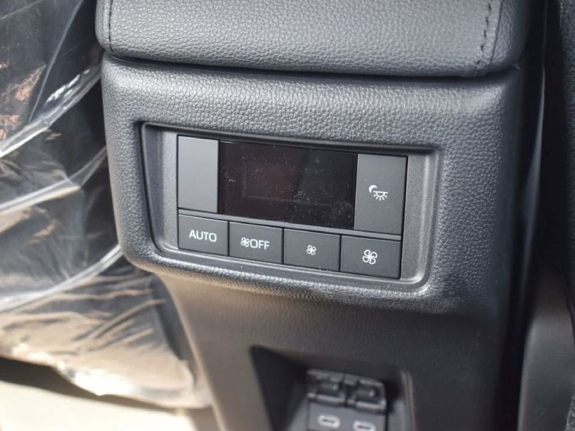 2026 Toyota Innova V 2.0L V4 Petrol - Beyond Autos - www.beyondautos.com