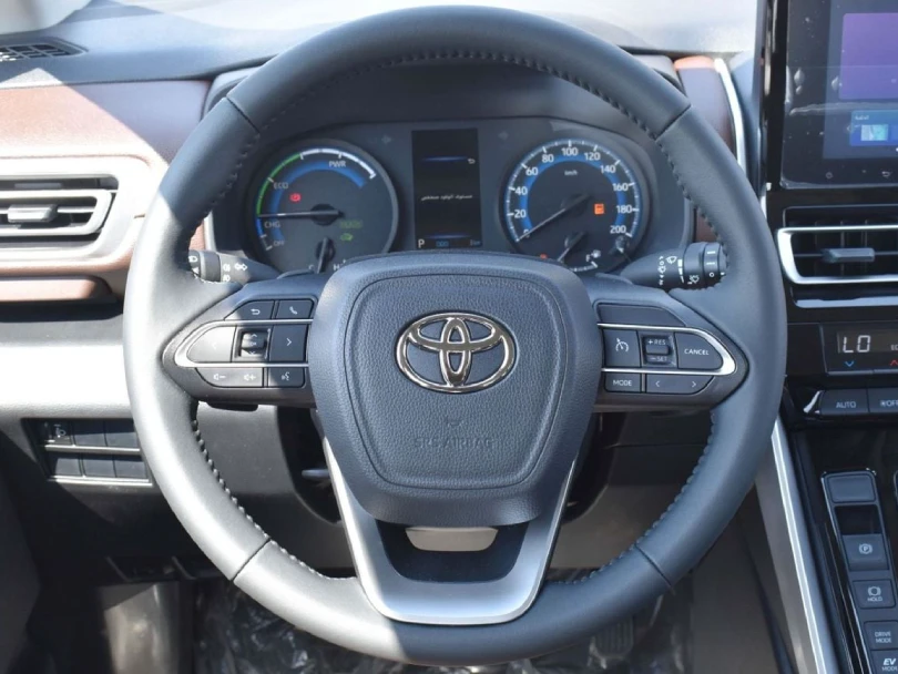 2026 Toyota Innova V 2.0L V4 Petrol - Beyond Autos - www.beyondautos.com