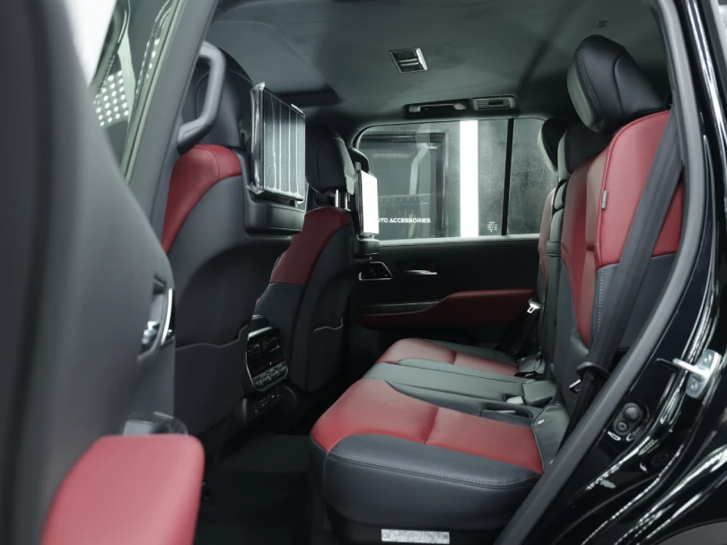 2026 Toyota Land Cruiser LC300 VXR V6 3.3L Diesel Twin Turbo - For Export - Beyond Autos - www.beyondautos.com