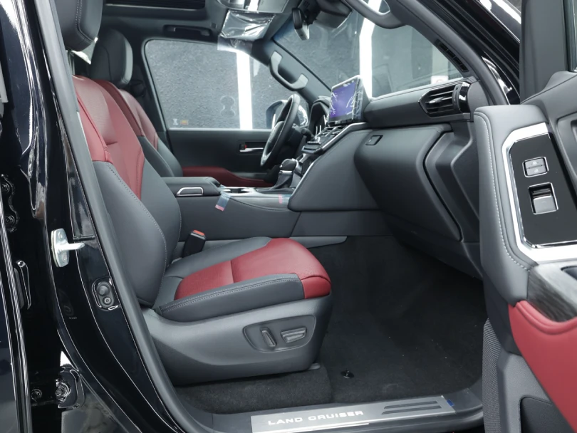 2026 Toyota Land Cruiser LC300 VXR V6 3.3L Diesel Twin Turbo - For Export - Beyond Autos - www.beyondautos.com