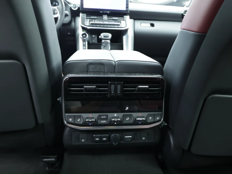 2026 Toyota Land Cruiser LC300 VXR V6 3.3L Diesel Twin Turbo - For Export - Beyond Autos - www.beyondautos.com